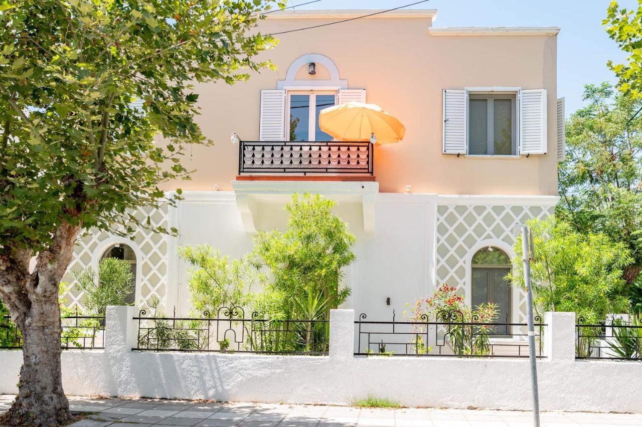 Kosnian City Suites Buitenkant foto