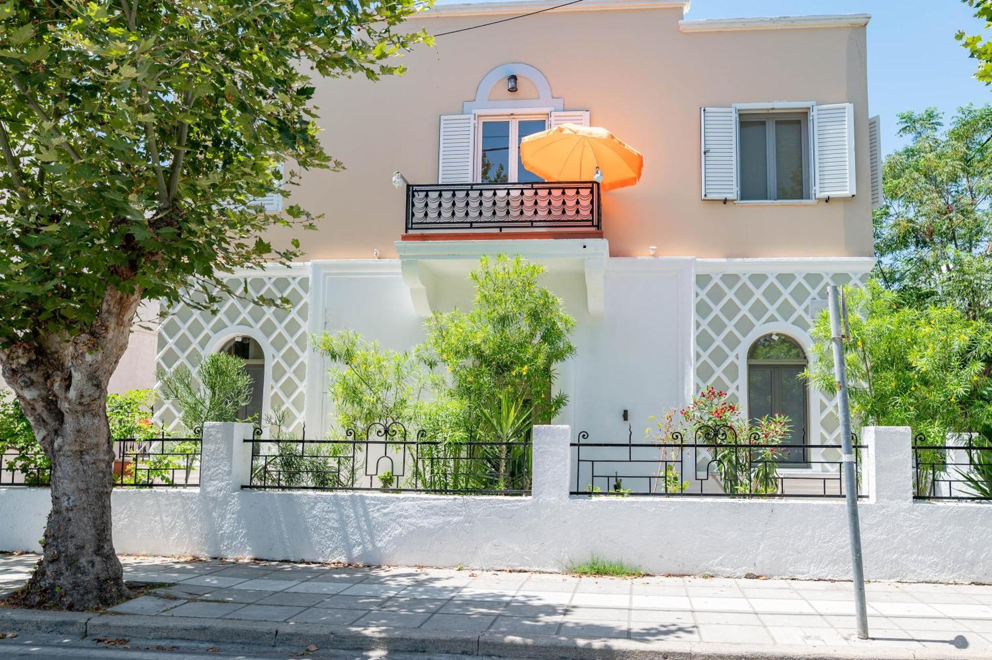 Kosnian City Suites Buitenkant foto
