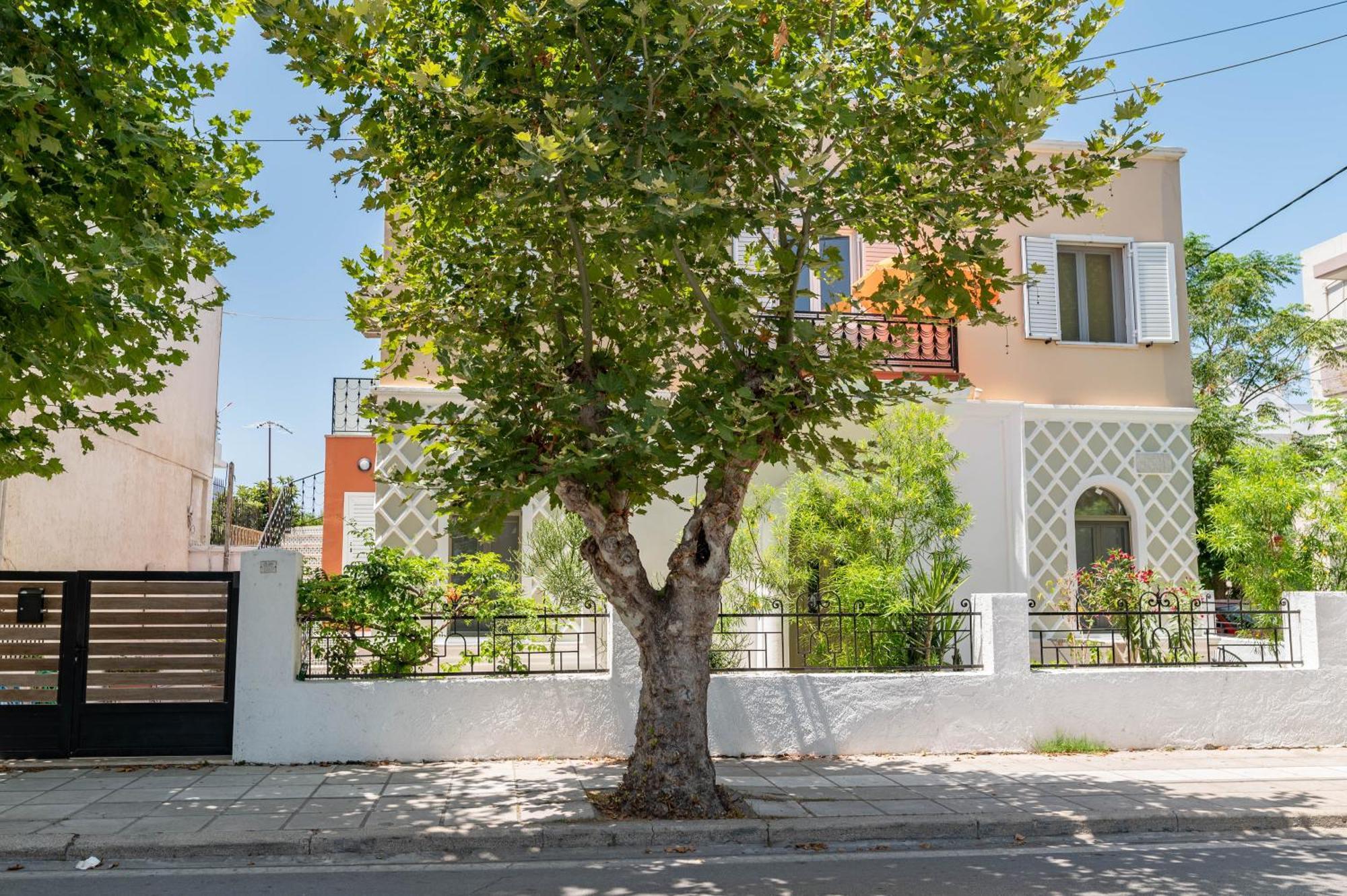 Kosnian City Suites Buitenkant foto