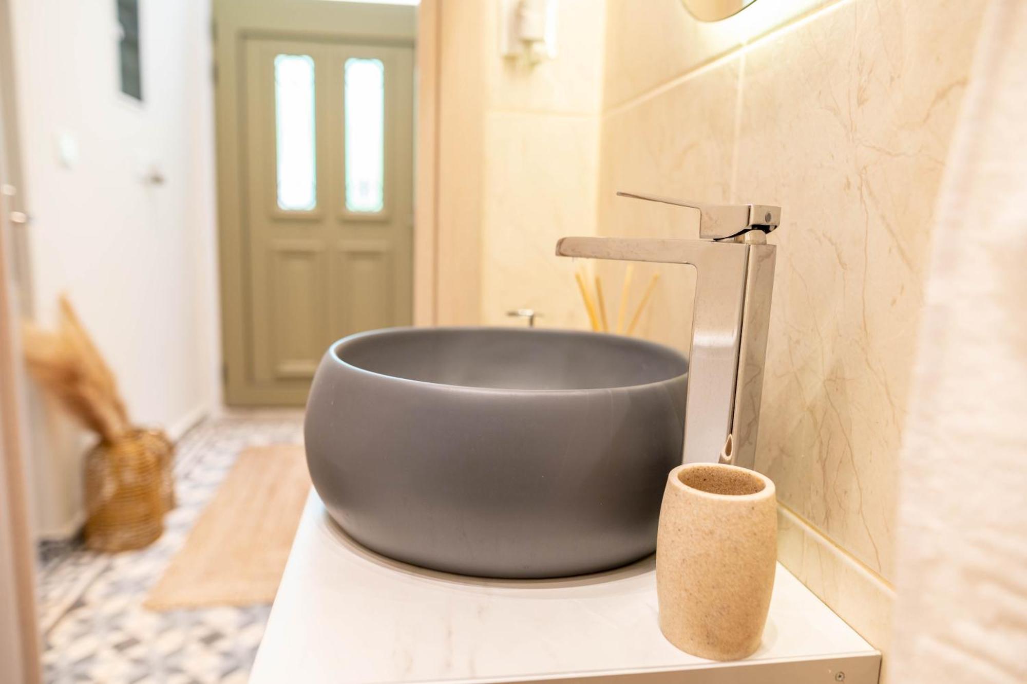 Kosnian City Suites Buitenkant foto